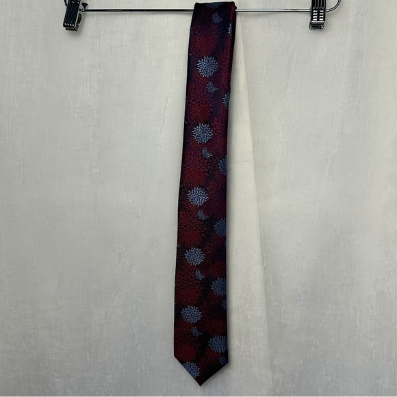 Robert Graham Red & Blue Silk Tie - Picture 9 of 14